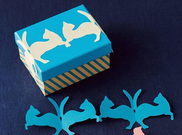 かわいい切り絵「見つめ合う4匹の猫」つくり方。紙を折って切るだけで完成！図案つきで楽しむ、手づくりクラフト／クラフト作家・くまだまりさん