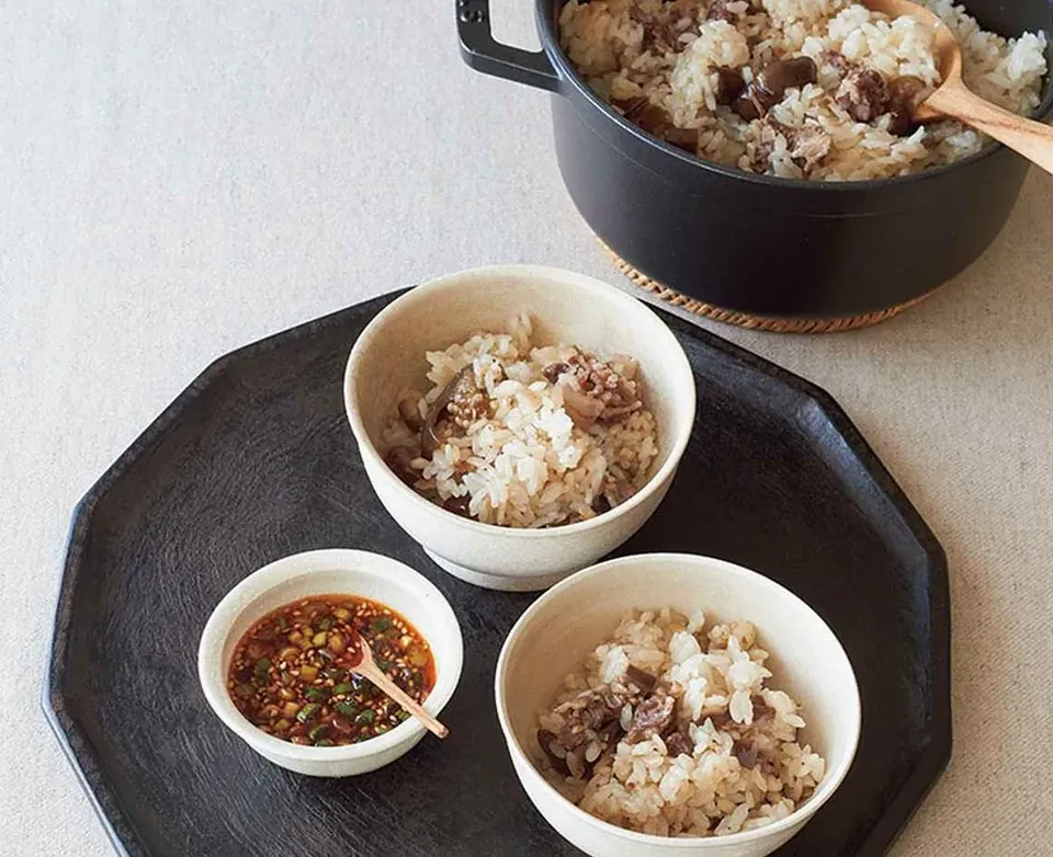 韓国風「なすの炊き込みごはん」のつくり方。旬の秋なすと牛肉を“甘辛しょうゆだれ”でおいしく！かんたん薬膳レシピ／キム・ナレさん（料理家）